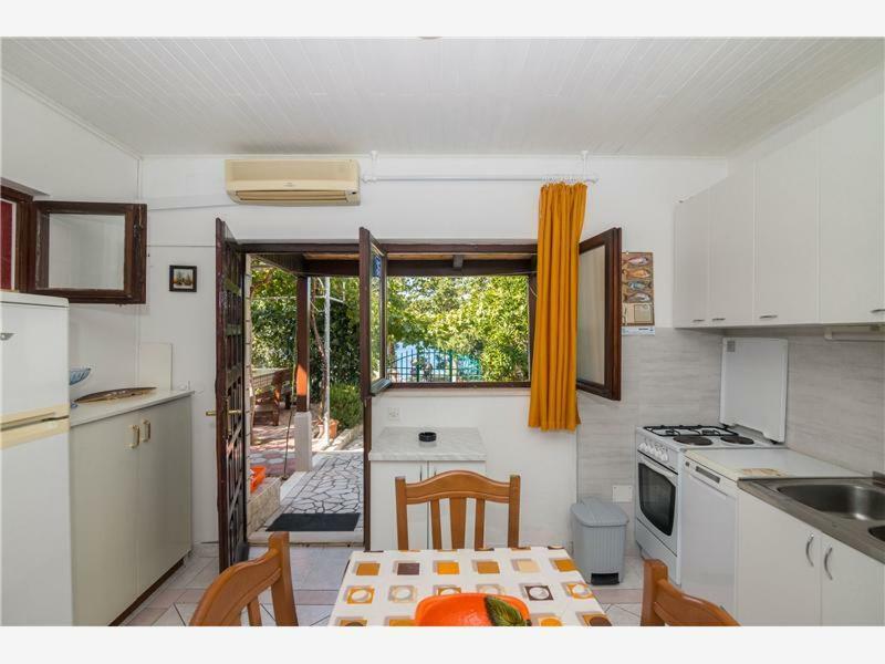 Apartments Maja Drasnice Luaran gambar