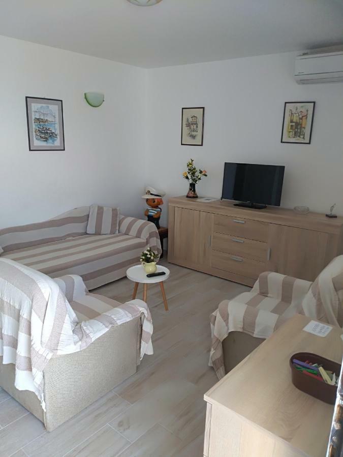 Apartments Maja Drasnice Luaran gambar